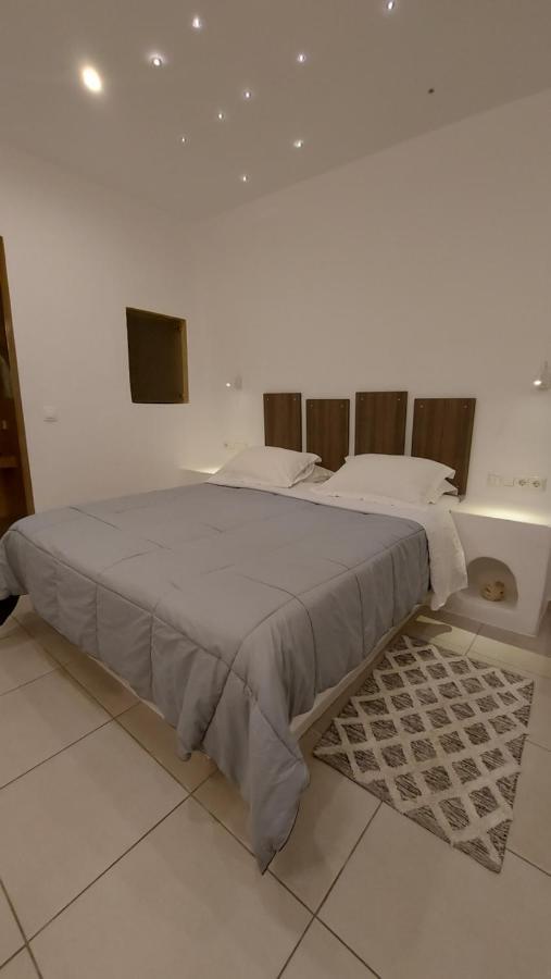 Ambience 4* Firá